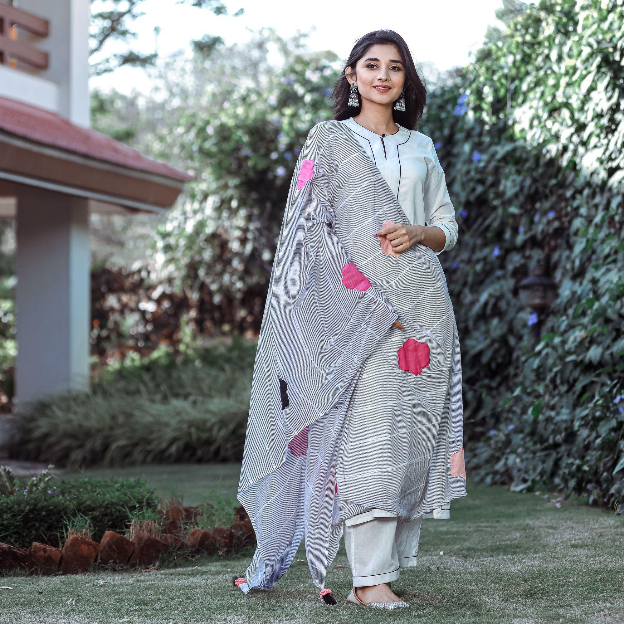 RABIA WHITE STRIPE BLOOMING PUNJABI SUIT SET - DWEEP SARA
