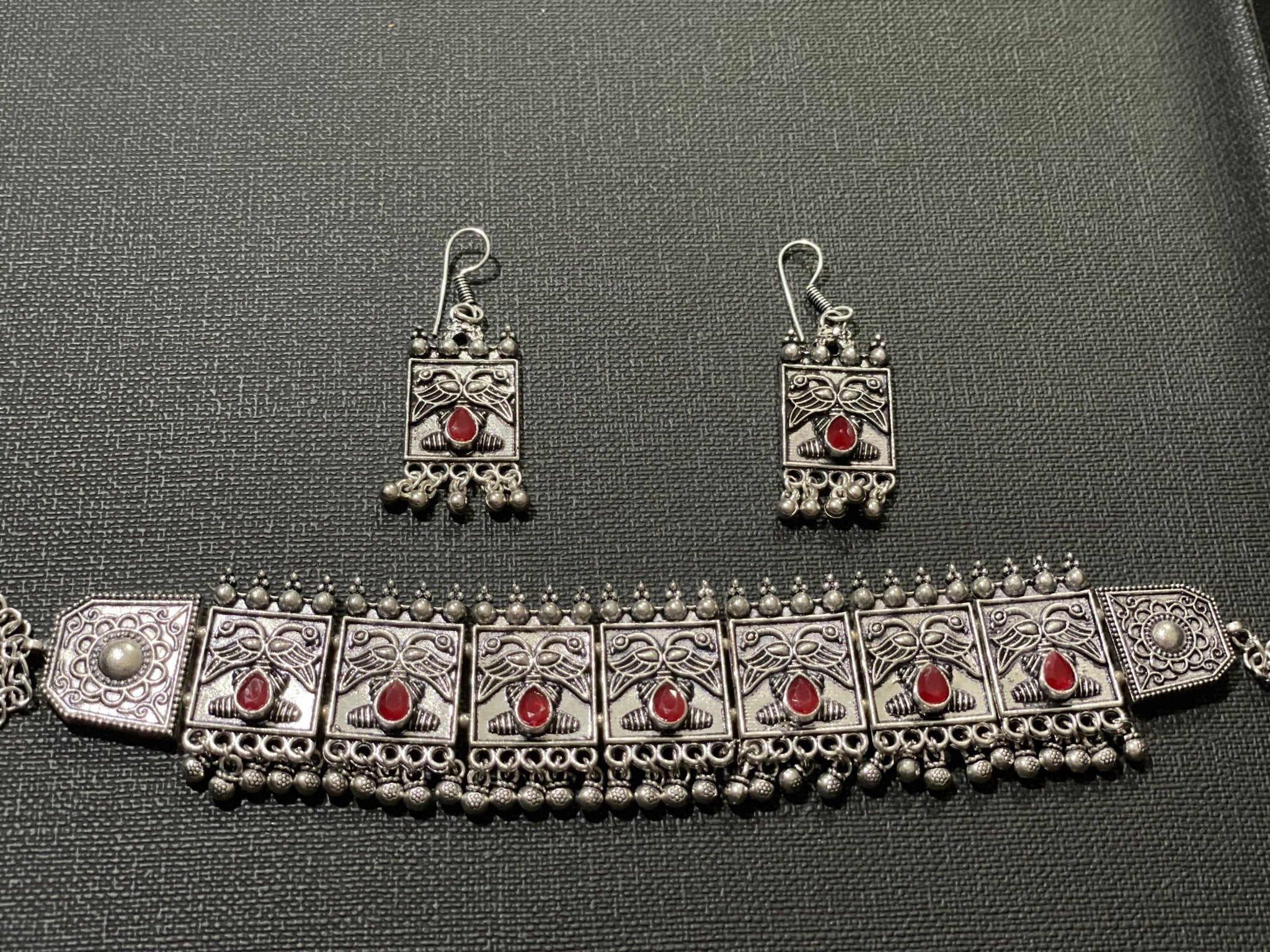 RED OXIDIZED CHOKER SET - DWEEP SARA