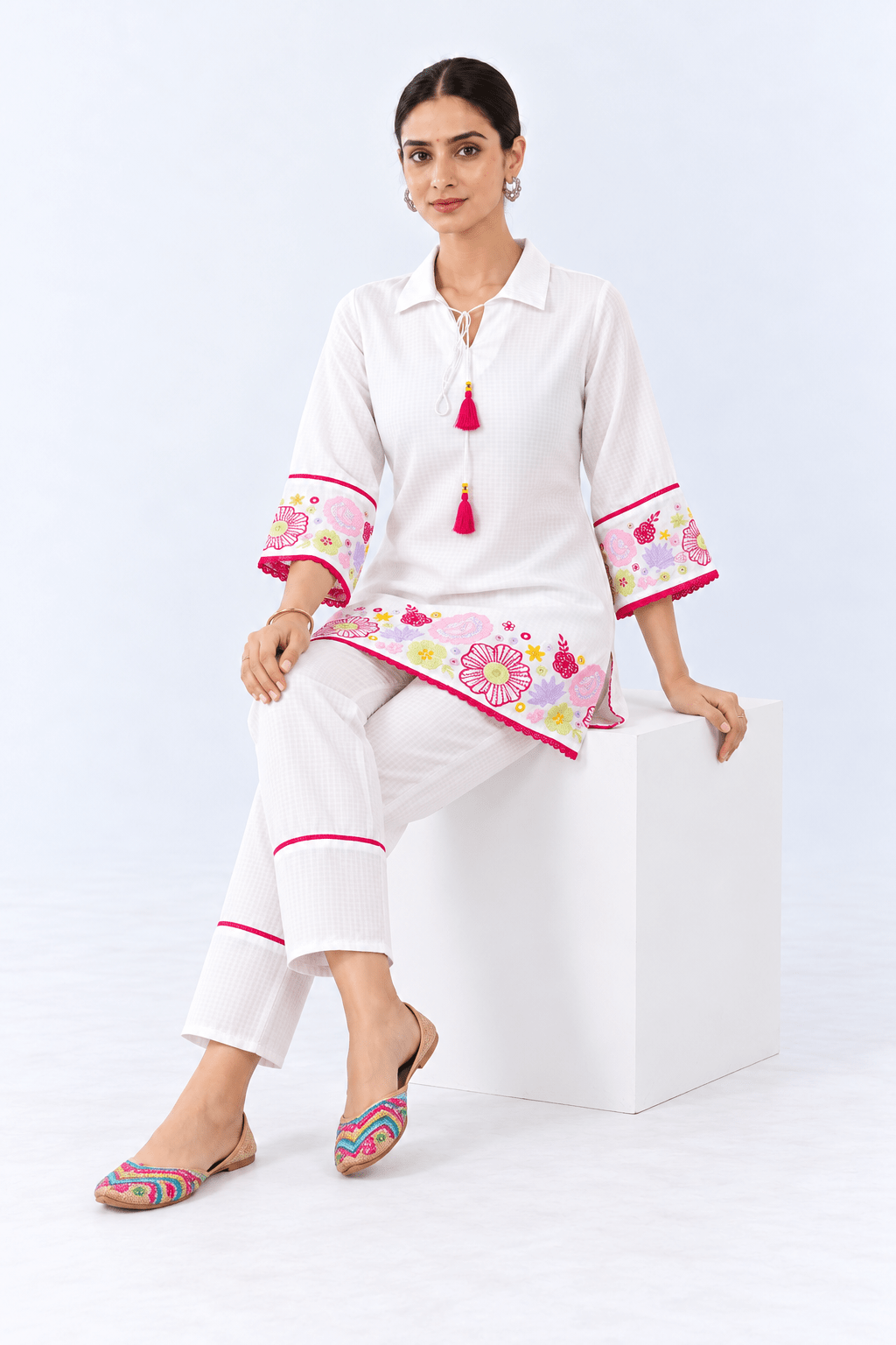White Viscose Bloom Tassel Kurta Co-Ord Set - DWEEP SARA